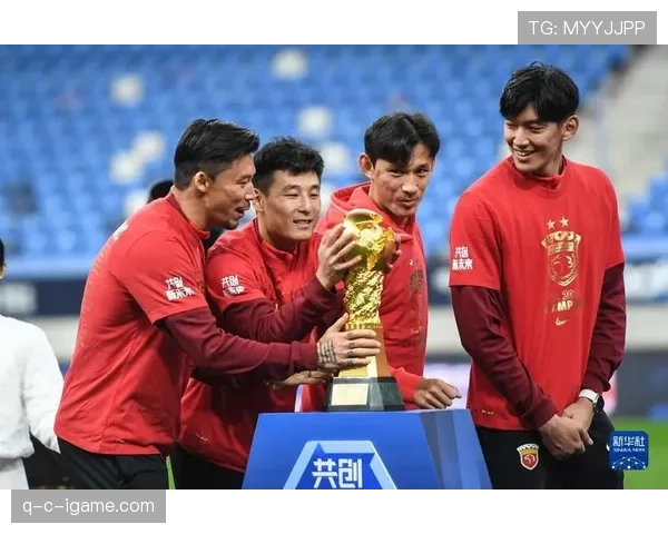 上海海港强势夺冠,状态回暖开启辉煌卫冕征程 上海海港强势夺冠,状态回暖开启辉煌卫冕征程