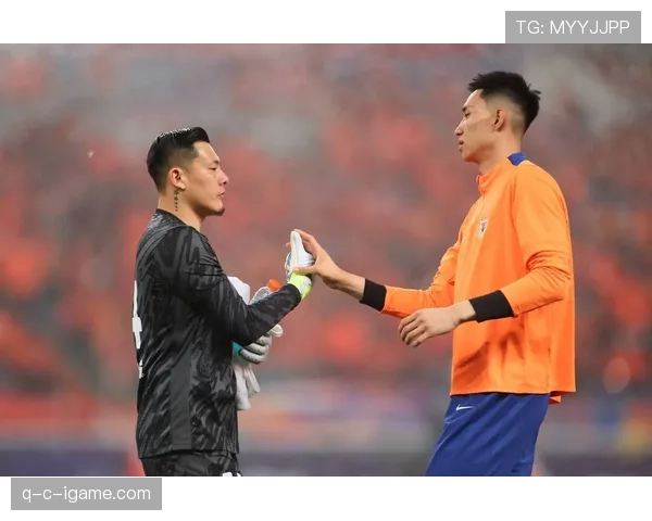 山东泰山主场延续不败神话,球迷见证球队状态回暖赢下关键战 山东泰山主场延续不败神话,球迷见证球队状态回暖赢下关键战