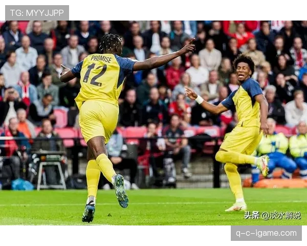 马赛边路进攻 马赛边路进攻