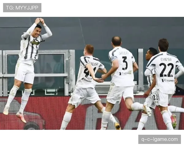 AC米兰豪掷巨资新赛季夺冠无望！球迷心碎战术混乱，到底是谁的锅？